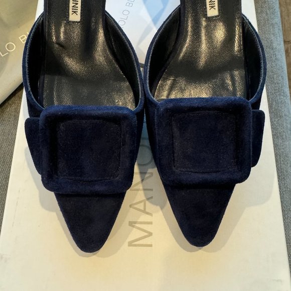 Manolo Blahnik Maysale 50 Navy Blue Suede Kitten Heel Mules - Picture 10 of 13